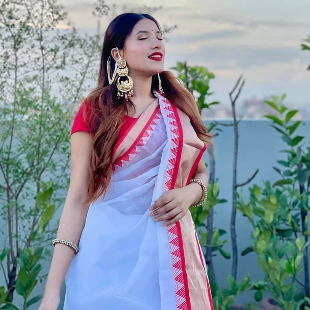 Exclusive Design Tangail Tat Half Silk Saree for Women - Perfect Ethnic Attire - Perfect for All Seasons and Occasions - Great Casual Wear. 