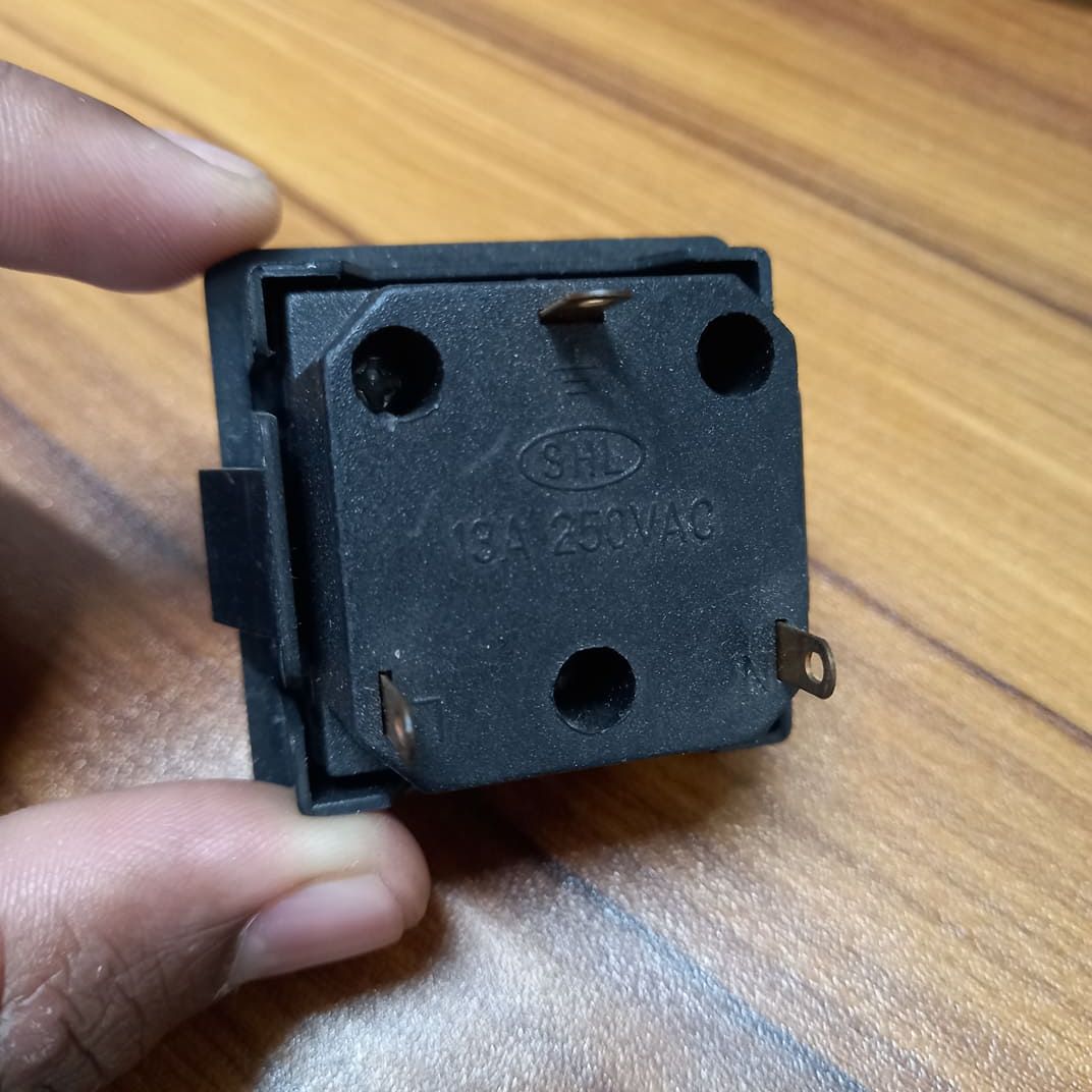 BLACK IPS Socket 3 Pin Panel Mount AC 220V IPS 3 Pin Socket For IPS Power Socket UPS Socket 3 Pin Leads Adapters - Multi Plug - Multi Plug. 