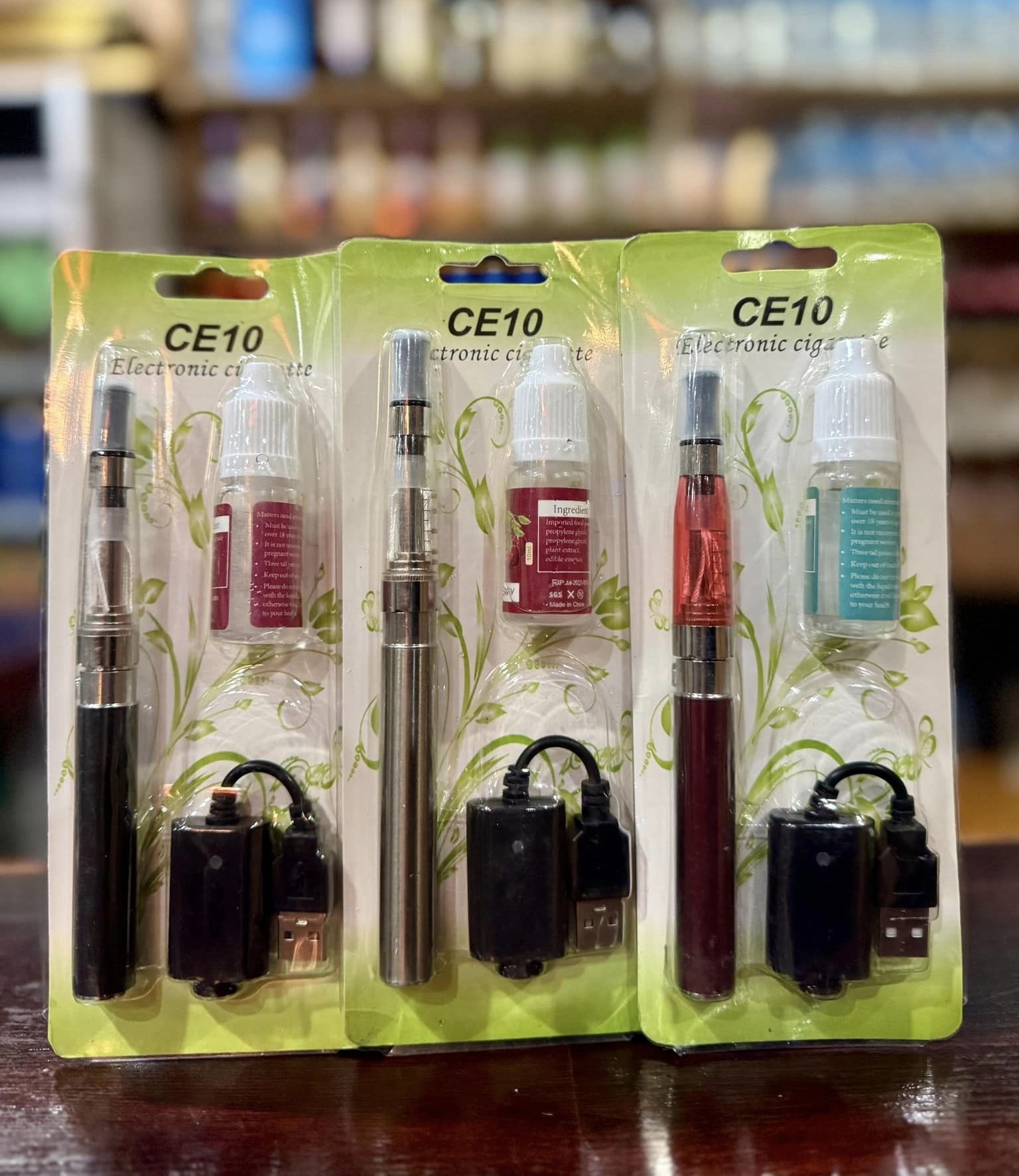 ce10 electronic cigarette CE-10 Vape Pen Type Vape E cigarette Combo Pack with free 3 liquid Juice  Mango and Strawberry Flavor