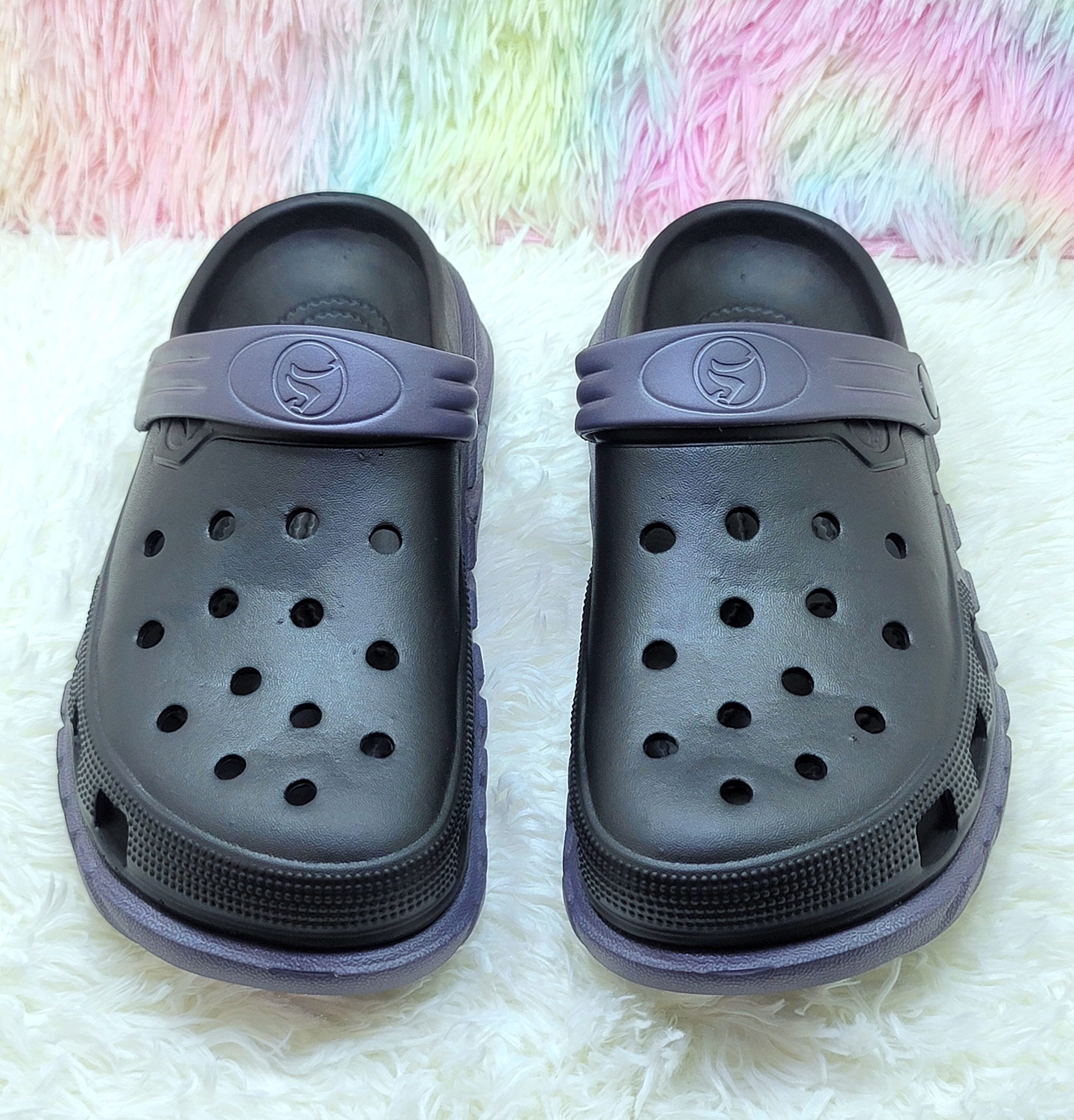 New Super Comfortable EVA Rubber High Quality Anti-Slippery Casual Crocs Clogs Sandals for Men. 