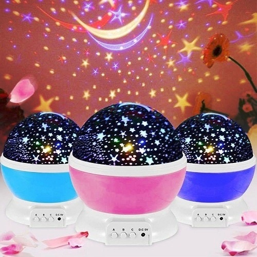Star Master Dream Rotating Color Changing Projection Lamp. 