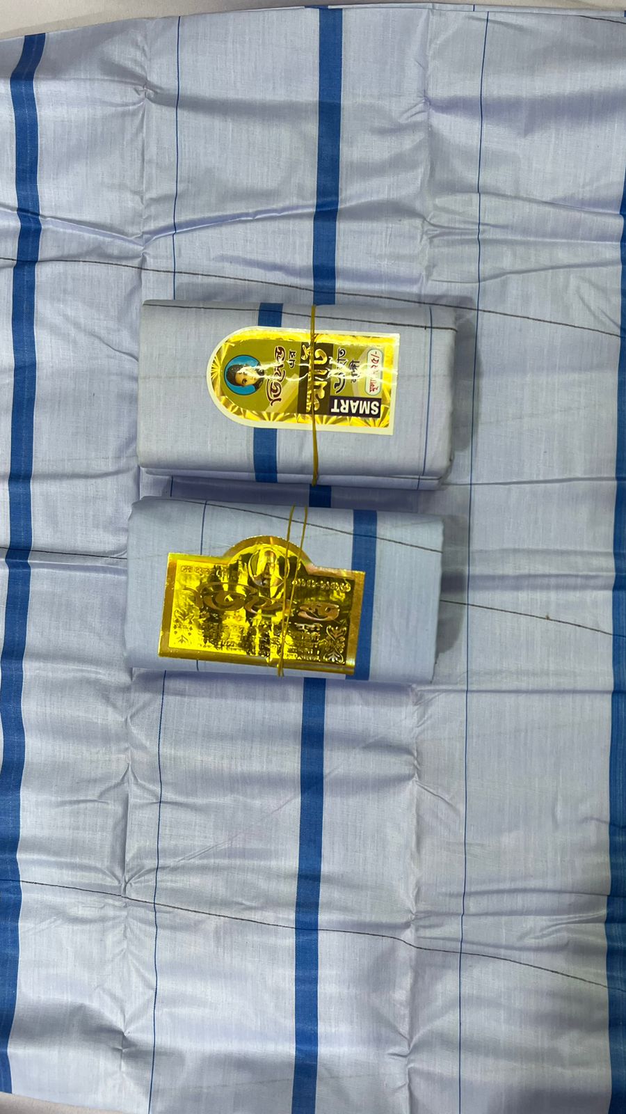 Decent Luxury Lungi Sirajganjs Traditional Handloom Made Lungi 100% Cotton Lungi 6 Hand Width 54" Height Lungi For Men. 