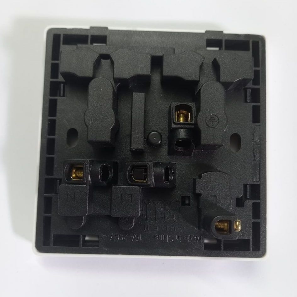 Universal Power Switch 3Pin 2Pin Combine Socket AC 250V 16A 8 Pin Combine Wall Switch Box Socket Electrical Wall Mount Gang Plug Socket For IPS UPS Stabilizer Computer Refrigerator. 