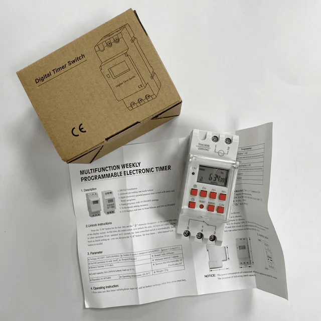 Time Switch 30A weekly programmable Digital electronic timer 220V-AC THC 30A with integrated rechargeable Battery. 