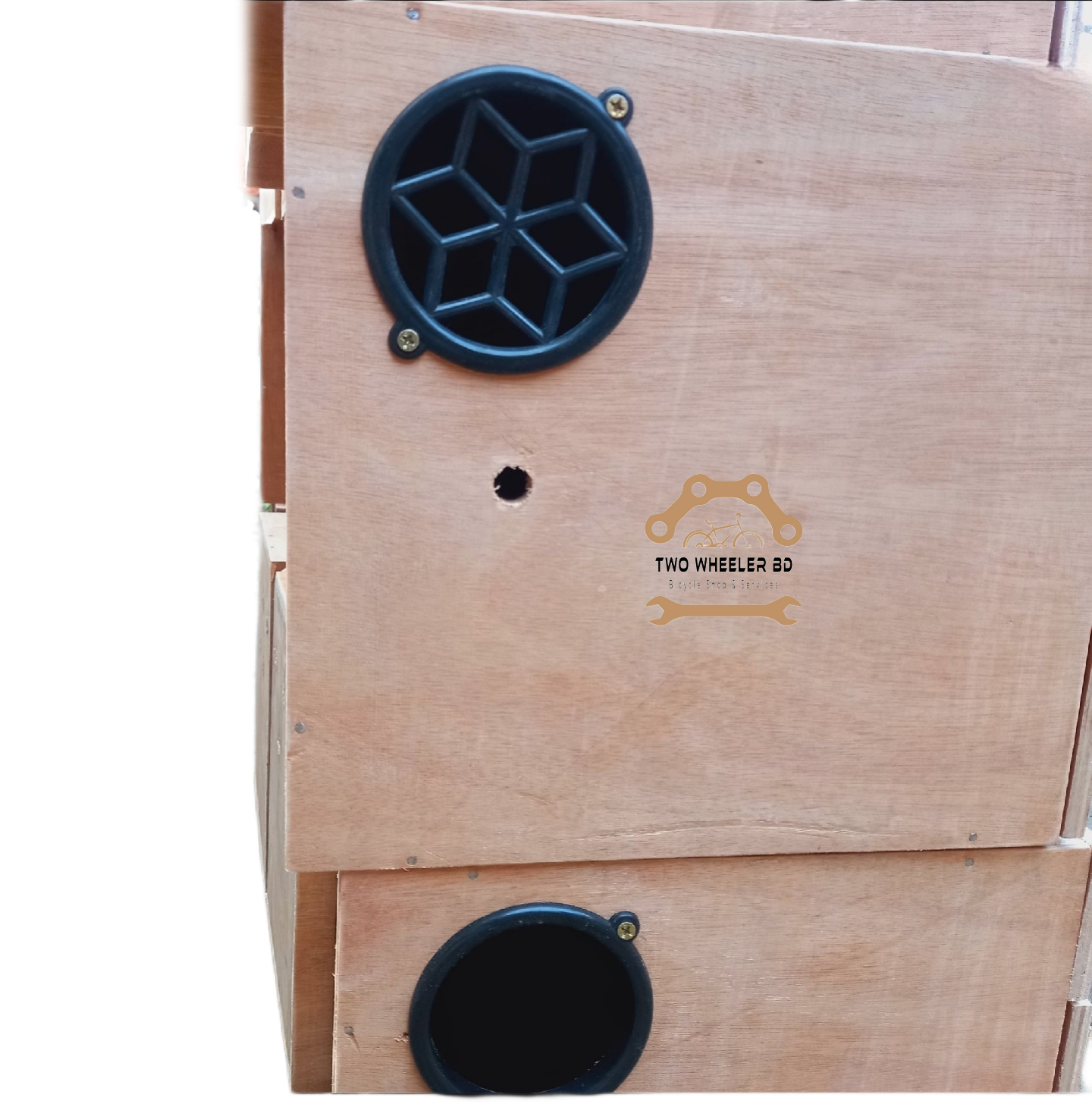 Square Big Size Breeding Box for Cockatiel or Macao Parrot with Perch Attached. 