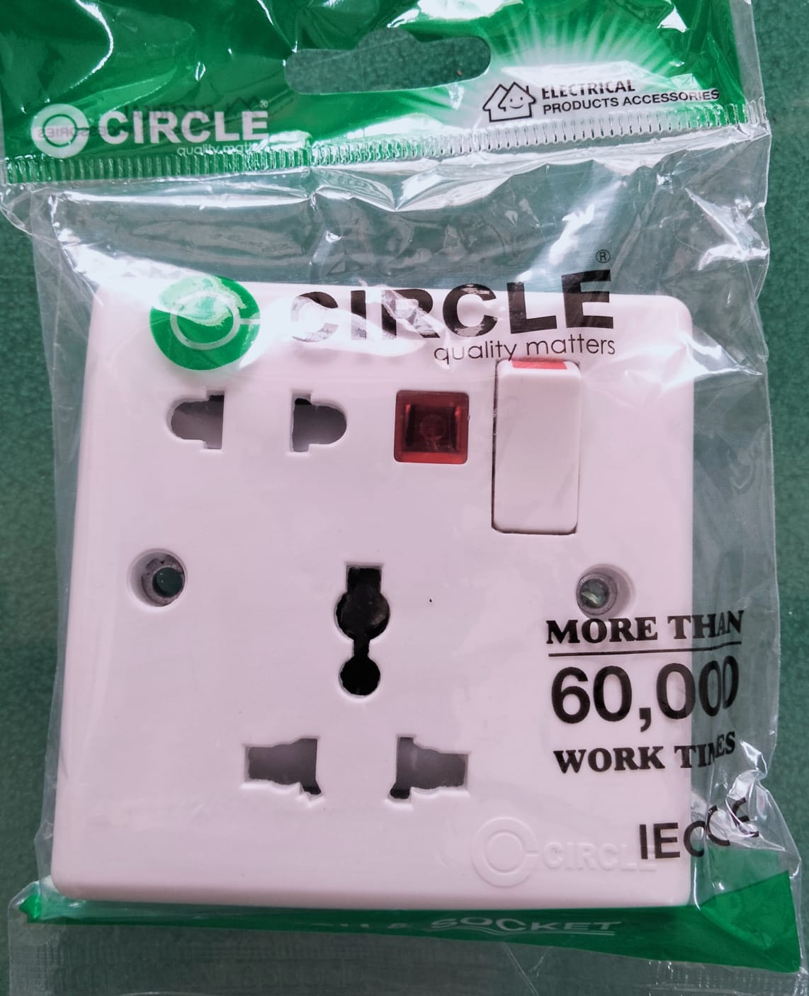 Circle 5 Pin Multi Function Socket with Indicator Light. 