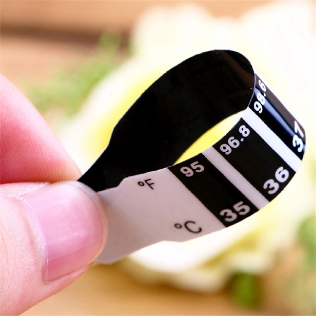 Fever Scan Baby Forehead Thermometer Strip Infant child Temperature Test Reusable Flexible. 