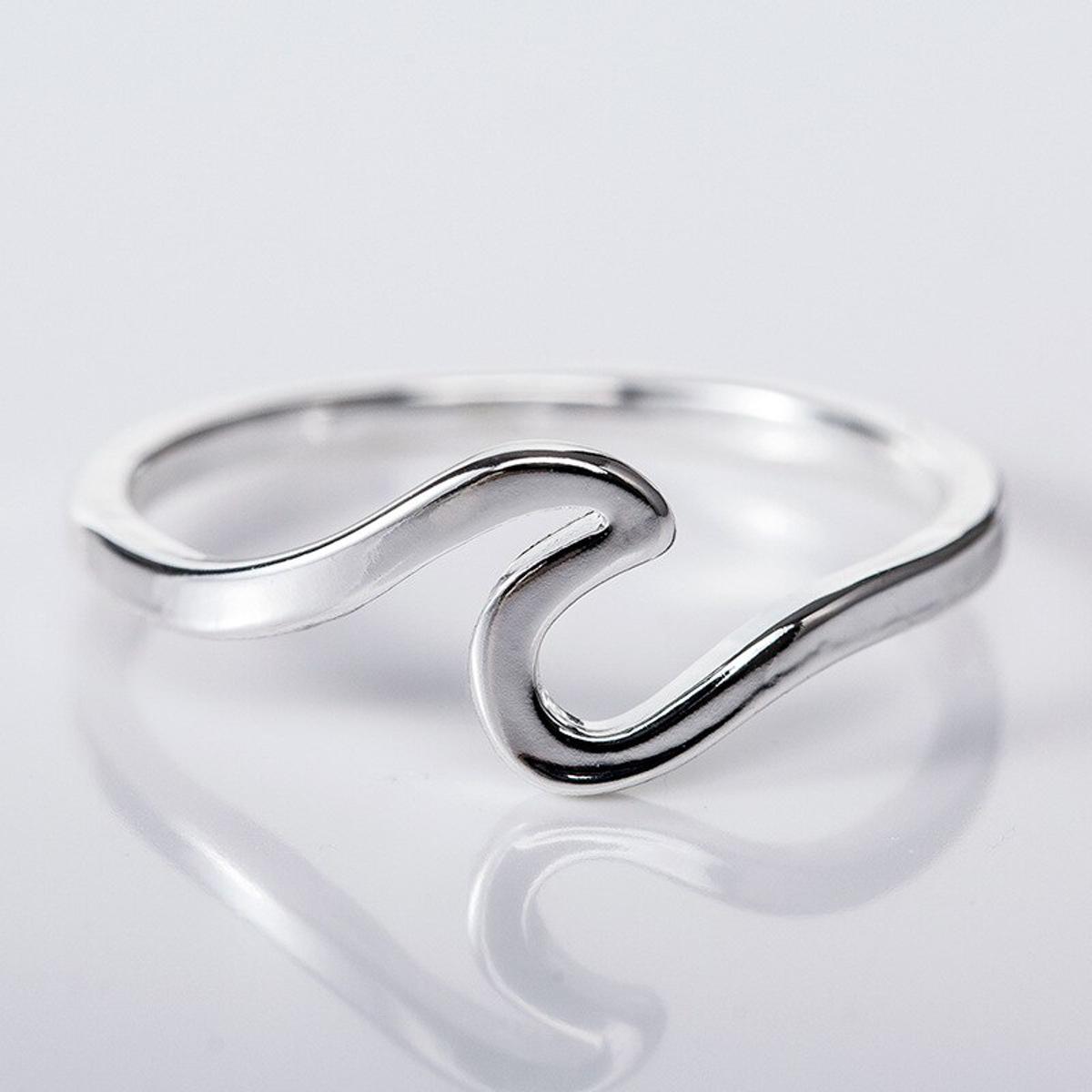 Simple Fashion Sea Wave Rings Ocean Surf Alloy Ring Rose Gold Plated Silver Color Finger Jewelry Rings for Women Surfer Gifts