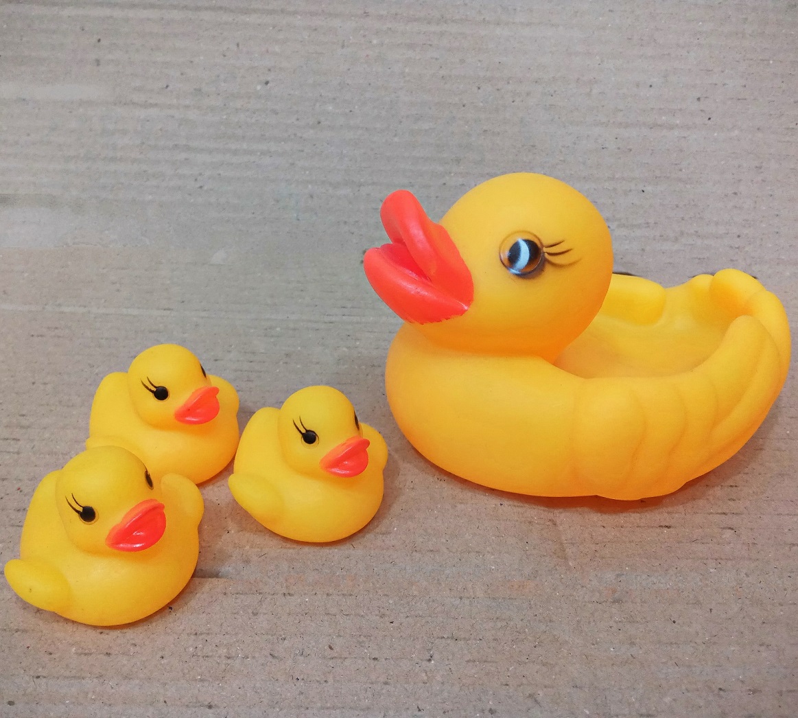rubber duck family bath set