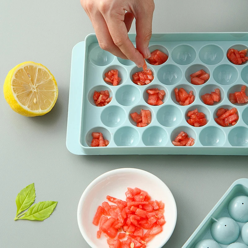 Ice Ball Mold Eco, Cute Ice Tray, Ice Maker with Lid, Ice Cube Case, Ice Cube Tray, Round, Easy to Remove, Freezer, Storage, Liquor Ice, Home Use, Lid Included, Durable, DIY Confectionery Tools, Kitchen Utensils- Xaey. 