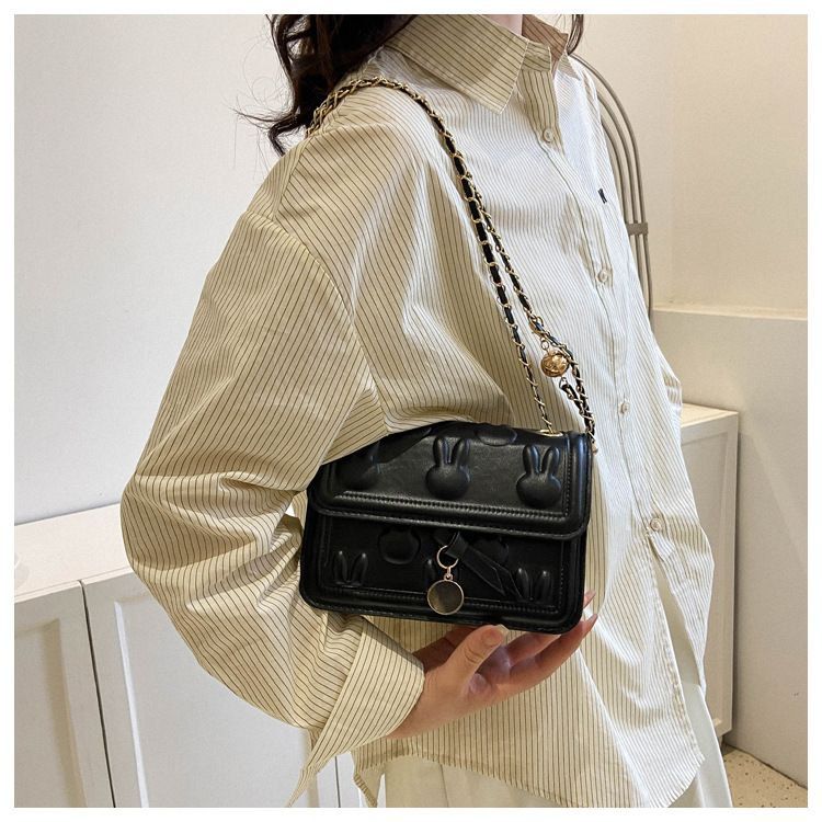 Superlative Understated -Craftsmanship and Trendy -Cute Premium Quality Daily Life Usable Bag For Women's- Progressively Better. 