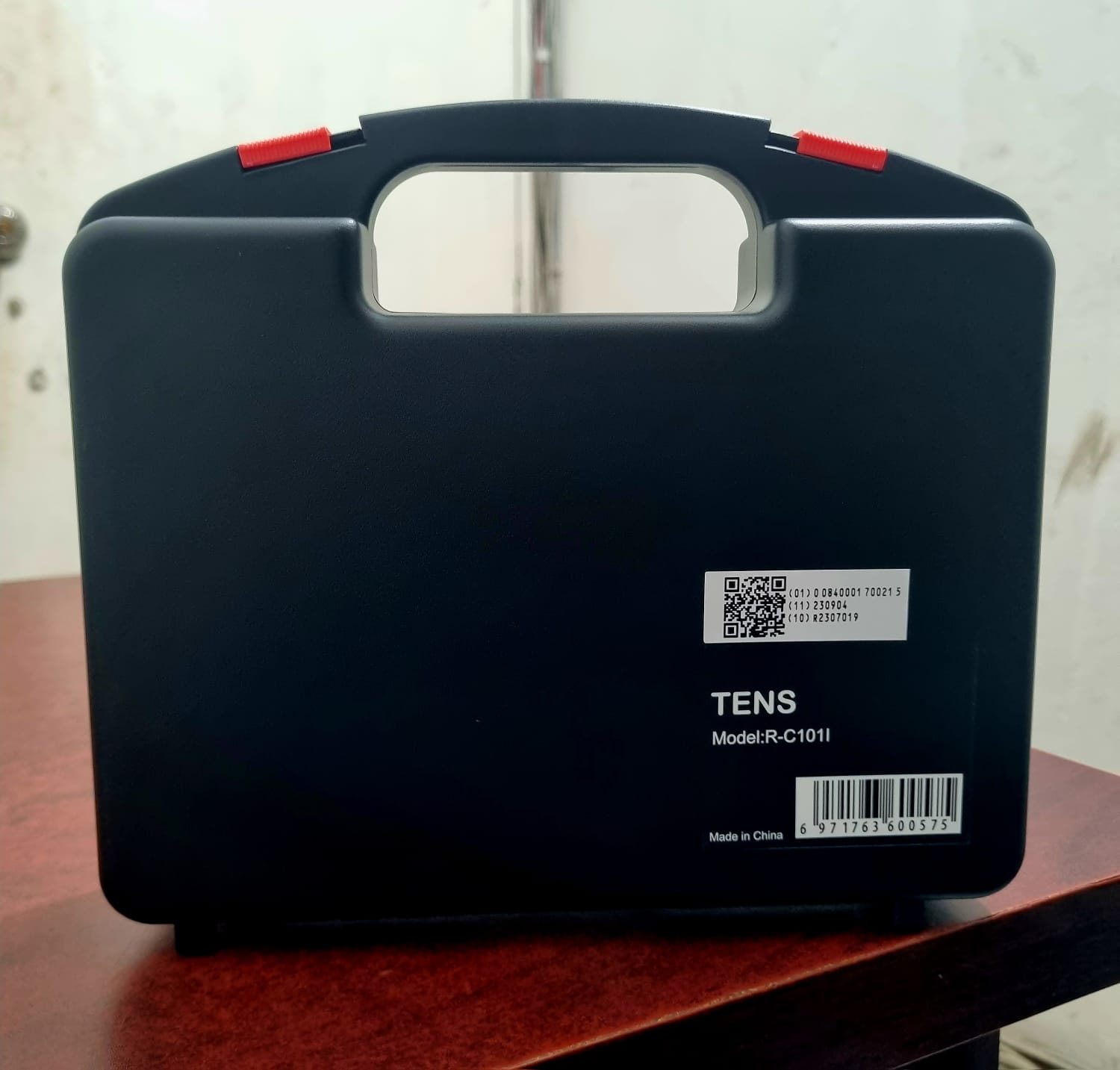 Roovjoy Digital Tens Machine Model-R-C101l. 