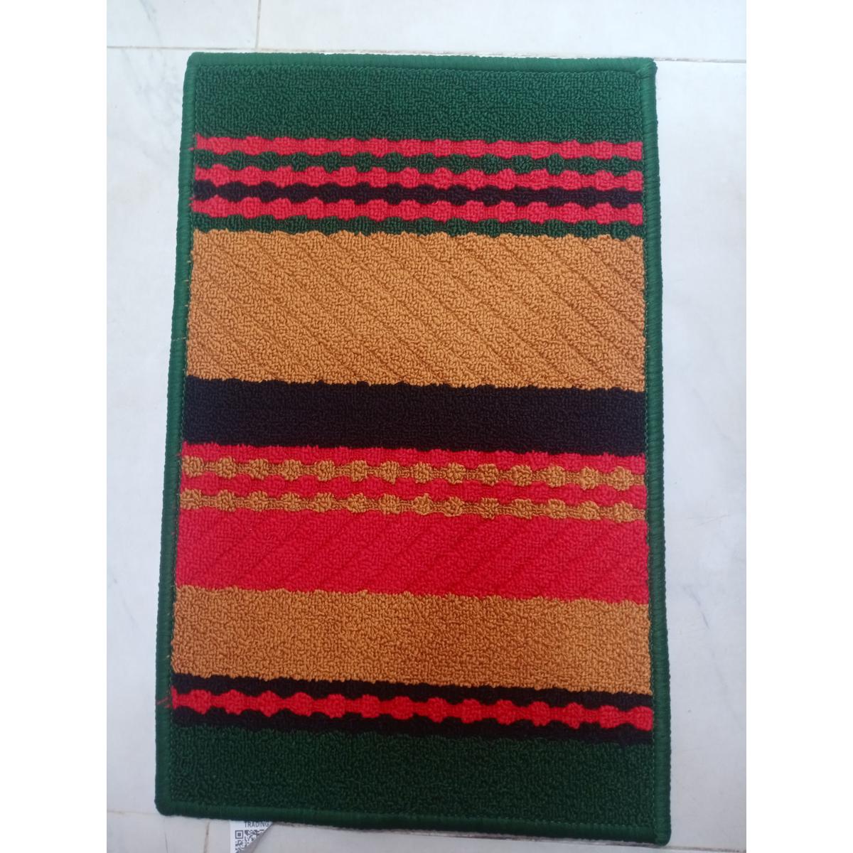 পাপোশ চায়না