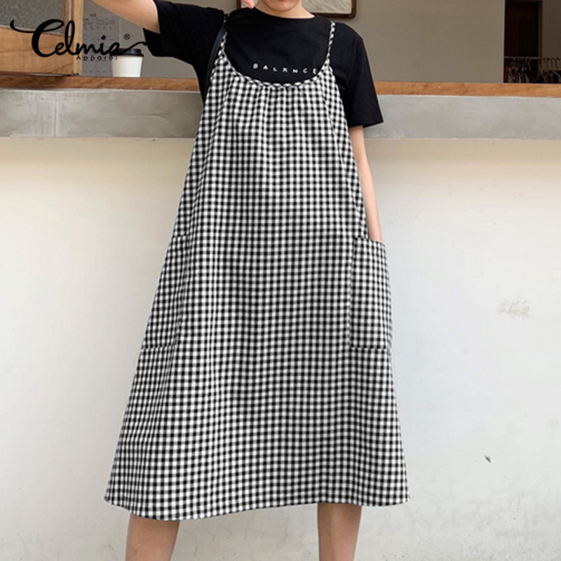 loose pinafore dress