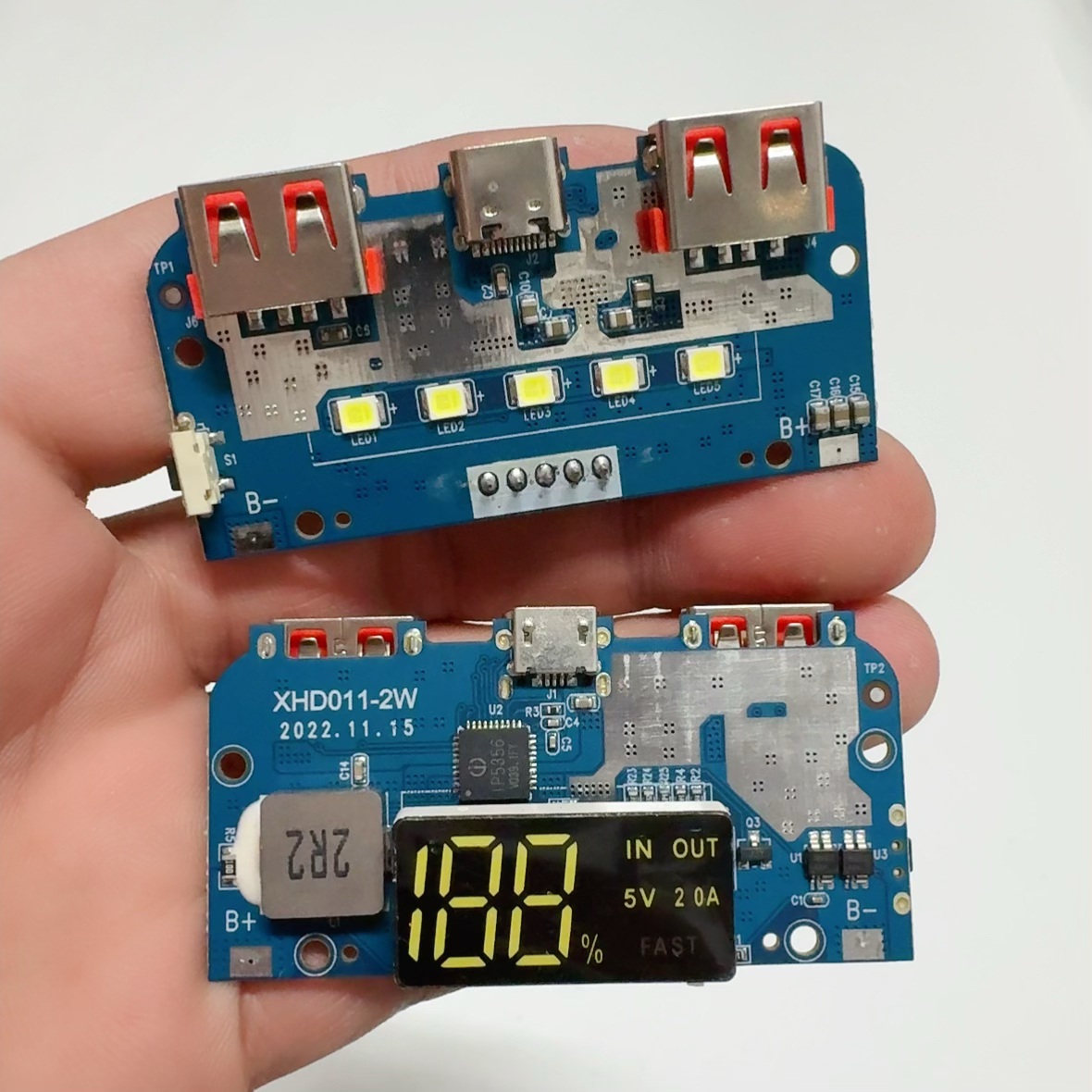 PD22W fast charging digital display power bank board IP5356 with built-in LED Light