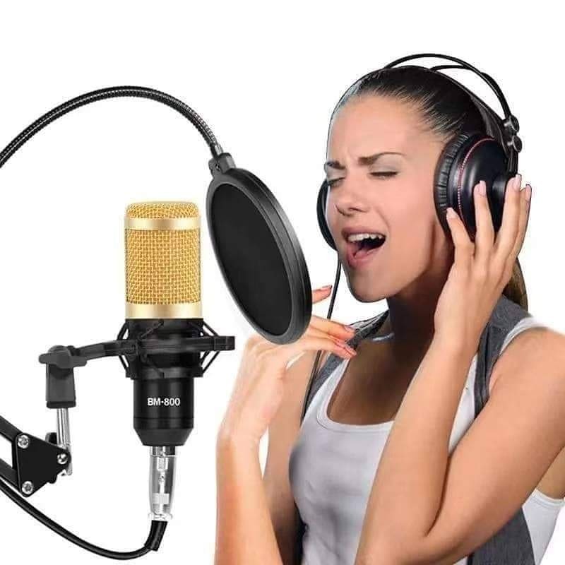 BM 800 Microphone & V8 Sound Card-Singing Broadcast Condenser Recodingg Studio light ,Live Music, TikTok, live Facebook for phone Computer audio Entertainment Sound Re_cording Microphone & Sound card. 