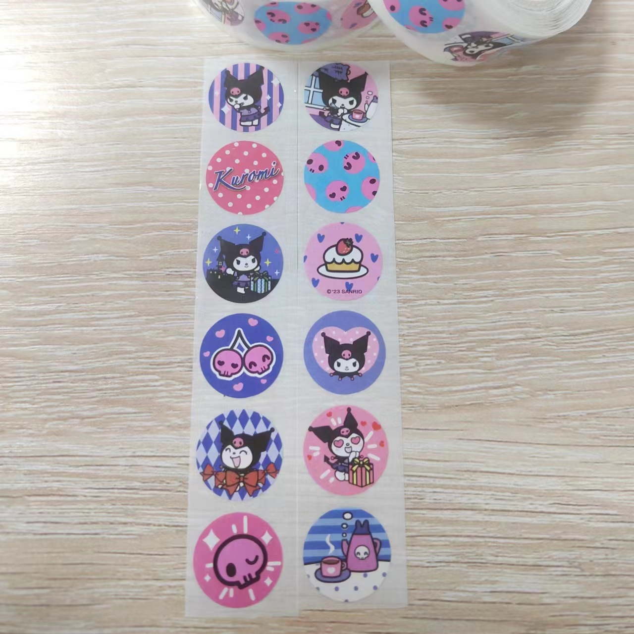 Xiaohongshu with the same Kitty roll sticker, cute cartoon emoji sticker, sealing decoration sticker, hand account sticker, factory direct sales
