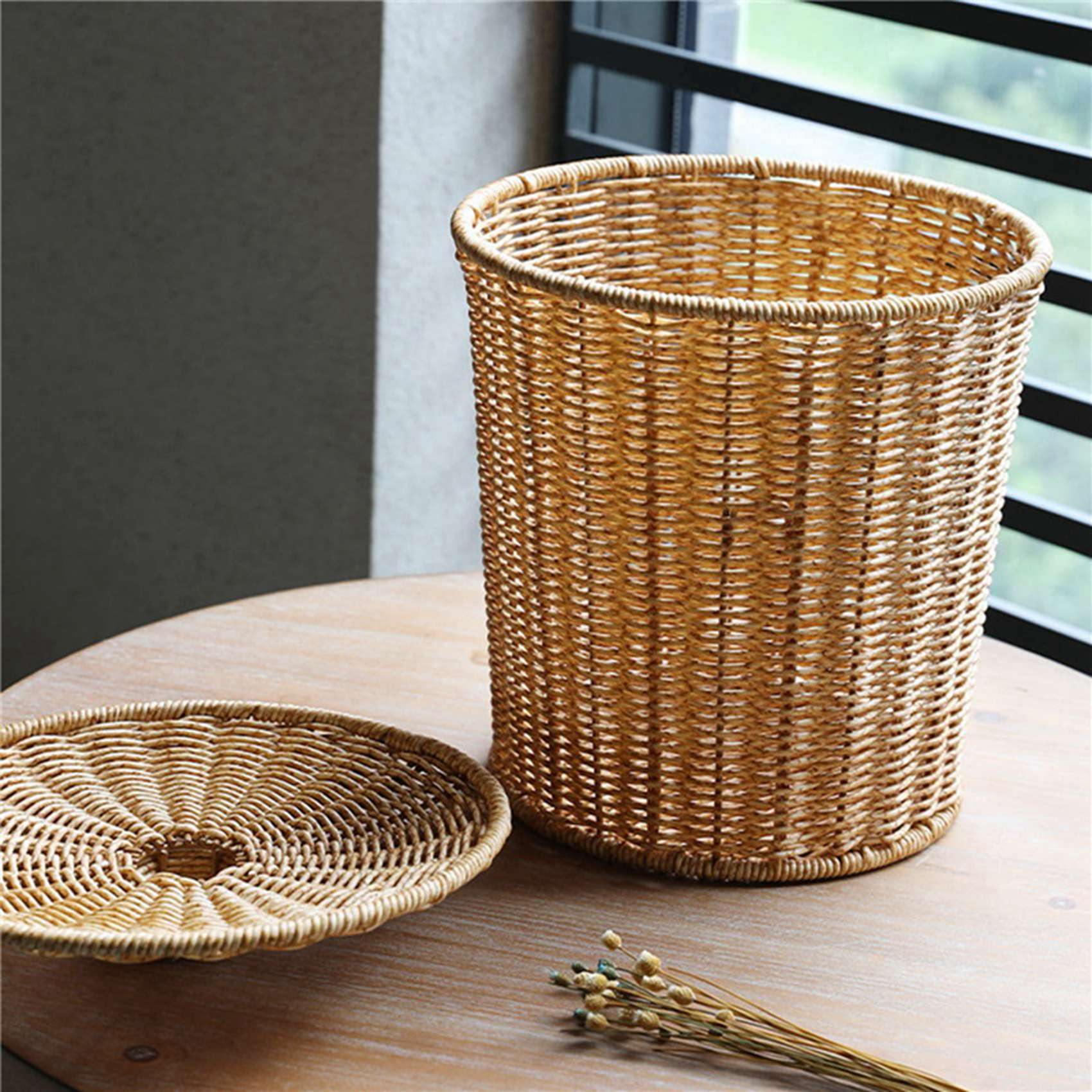 2X Woven Basket Trash Can Round Rattan Waste Basket with Lid Planter Woven Storage Baskets Wicker Garbage Bin. 