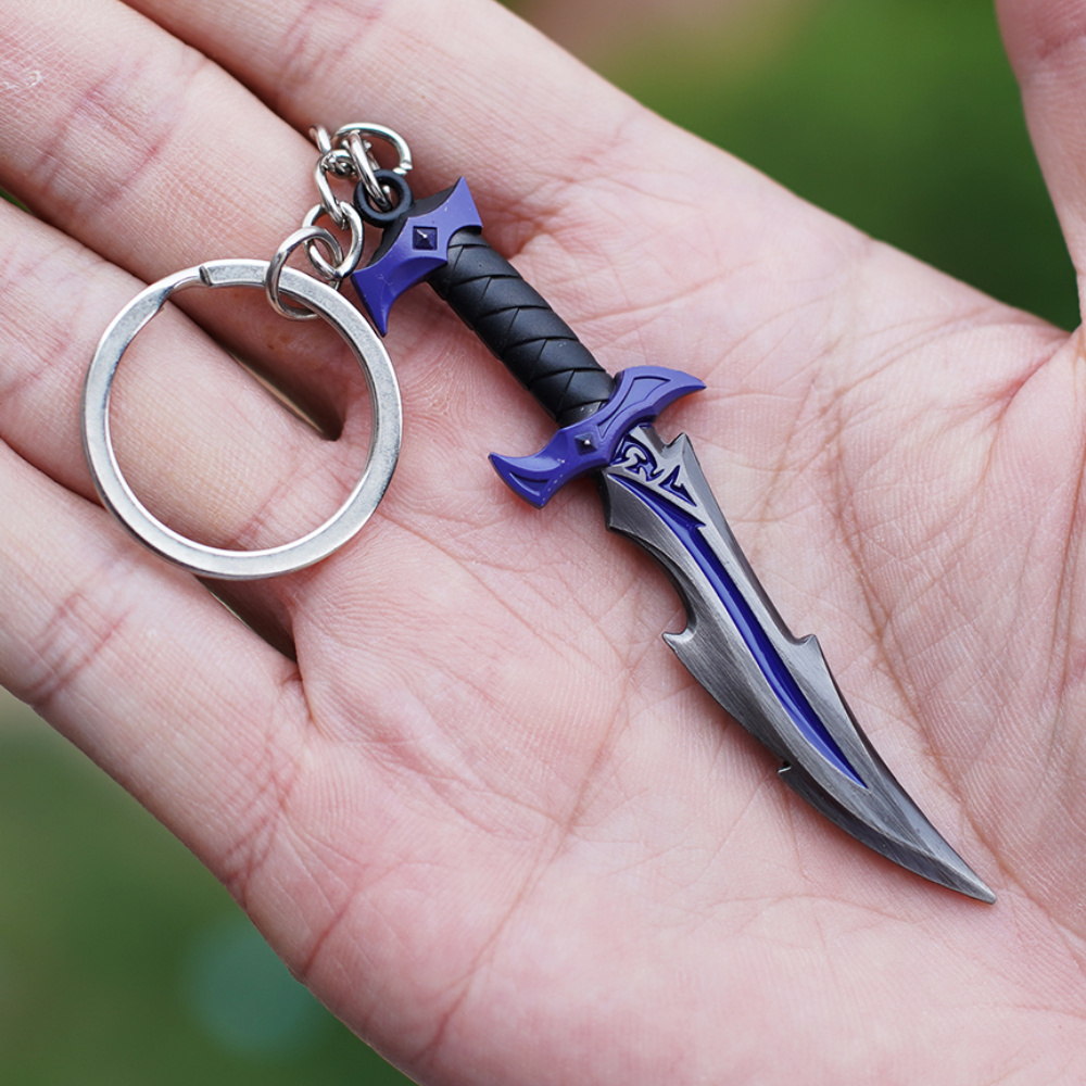 Valorant Keychains Set Reaver Karambit Knife Vandal Metal Game Peripheral Metal Model Keychains Pendant Gifts Toys. 