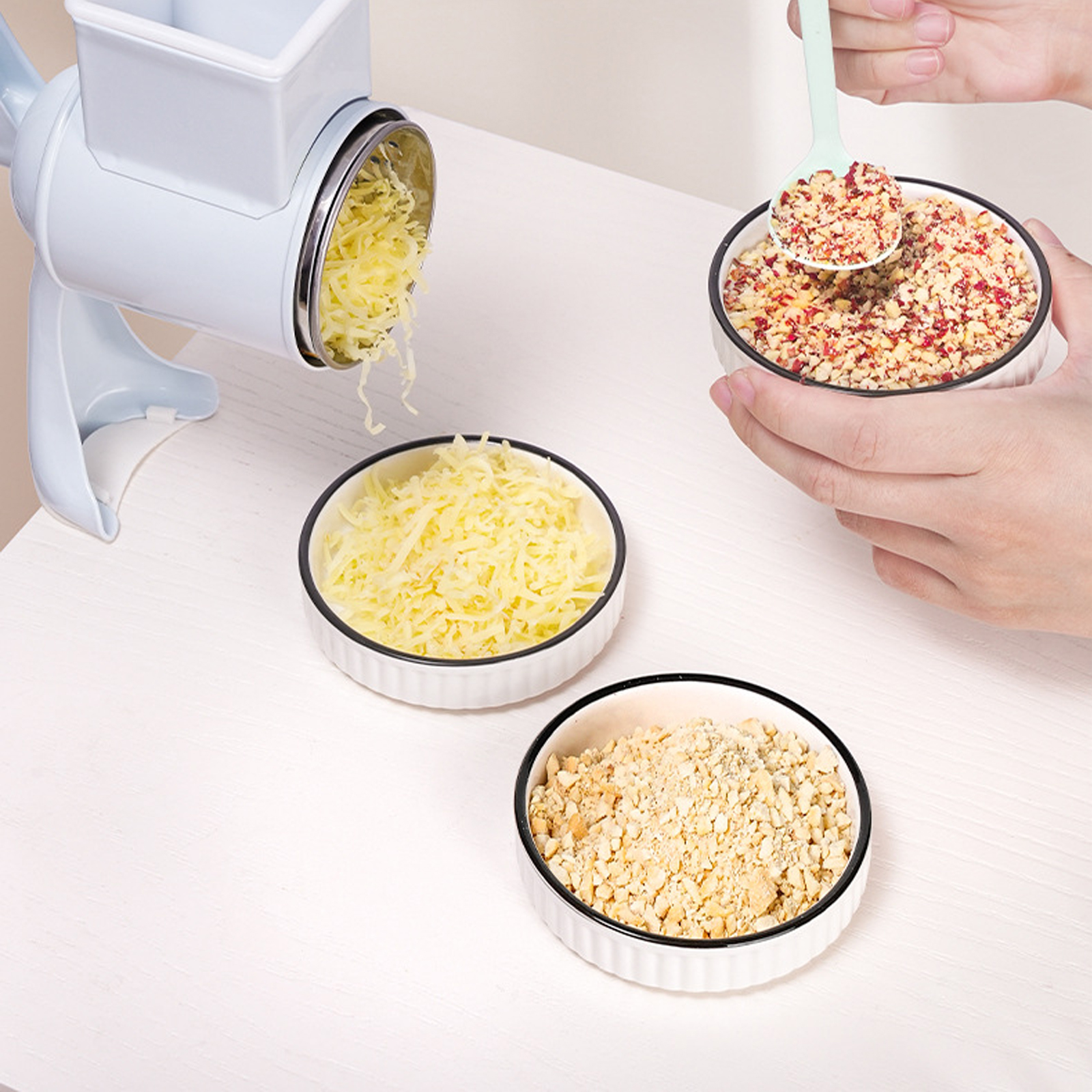 GC Nut Chopper Grinder With Hand Crank Peanut Grinding Device Nut Chopper Peanut Grinder Dried Fruit Crusher Multifunctional Manual Nut Grinder For Different Nuts Baking Kitchen. 