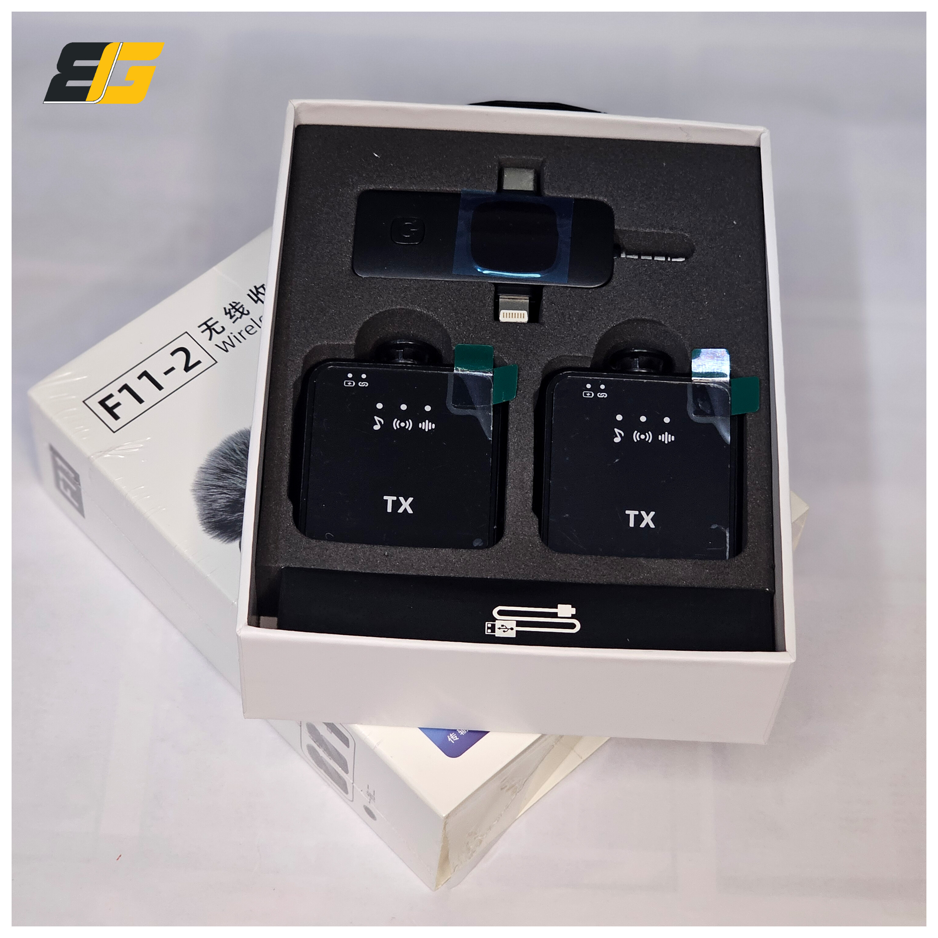 F11-2 Wireless Collar Microphone for iPhone/Android/Type C with 99% Noise Cancellation. 