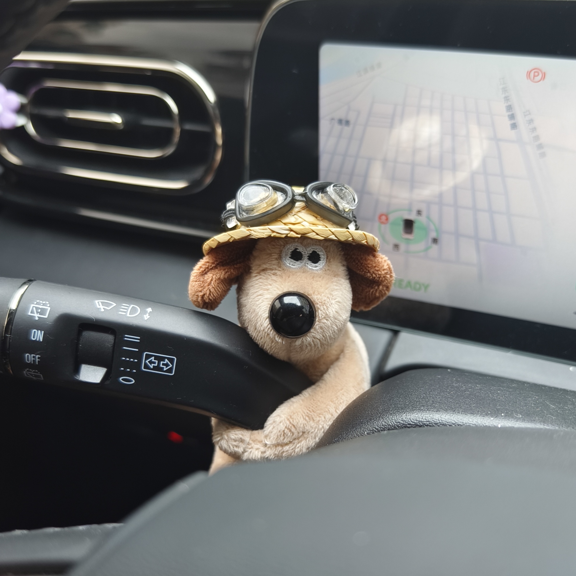 Creative Cute Car Gear Decoration Mercedes-Benz Car Turn Light