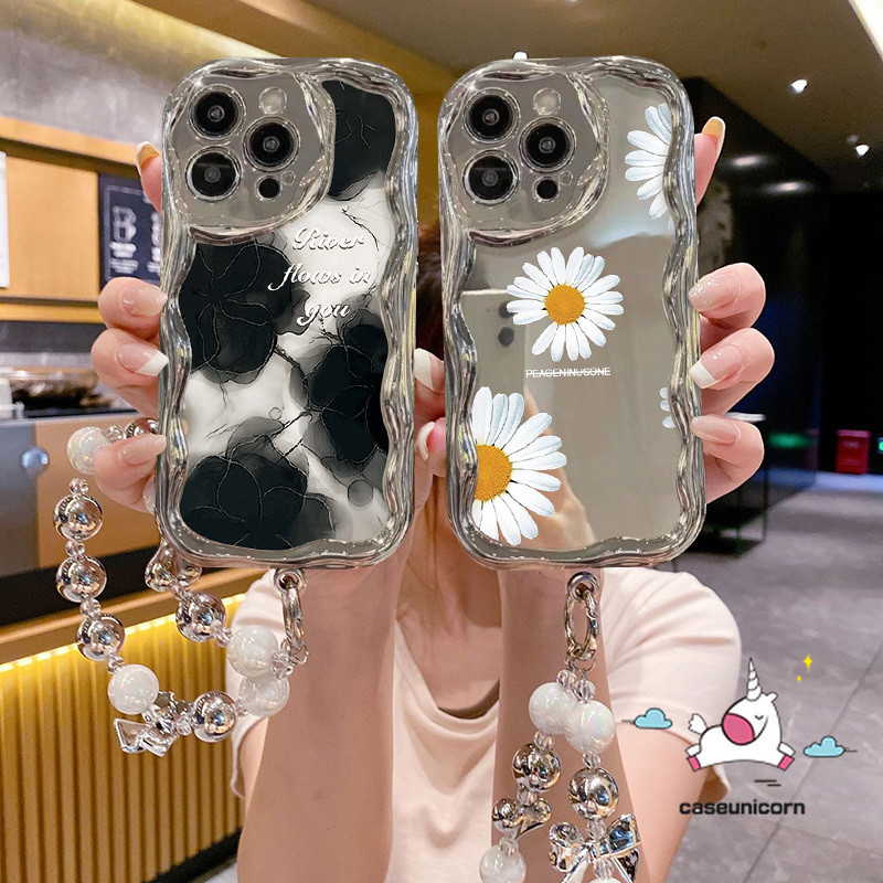 Art Retro Painting Cartoon Little Daisy Flowers Case Compatible for IPhone 15 13 14 11 12 Pro Max XR 7 6s 15 6 8 Plus X XS Max SE2020 Luxury Mirror 3D Wavy Curved Edge Plating Case