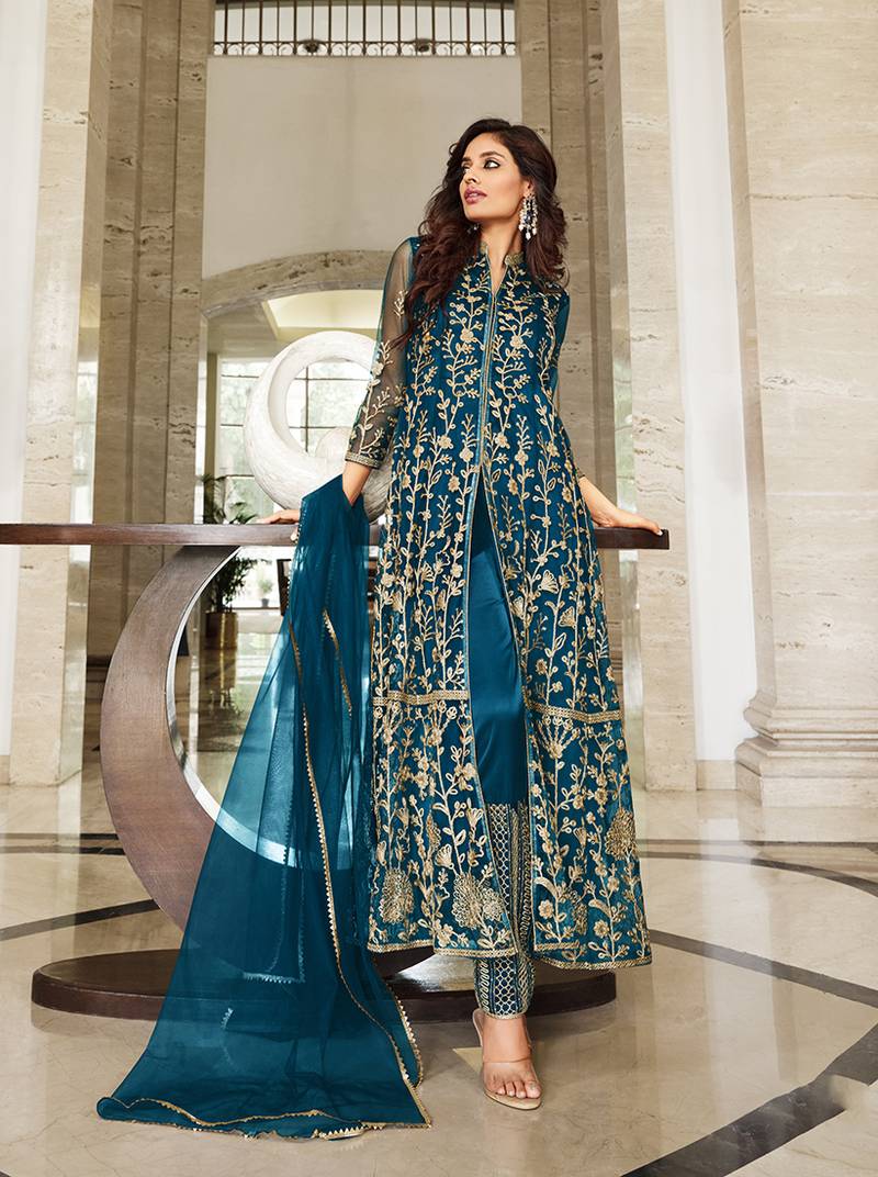 Senhora Sharmin Butterfly Net Heavy Embroidery Work Party Wear Fancy Salwar Kameez 3