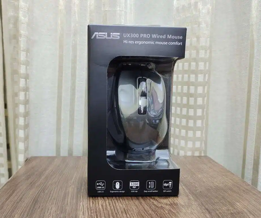 Asus UX300 PRO Mouse, Hi-res Comfort Ergonomic Optical Wired Mouse. 