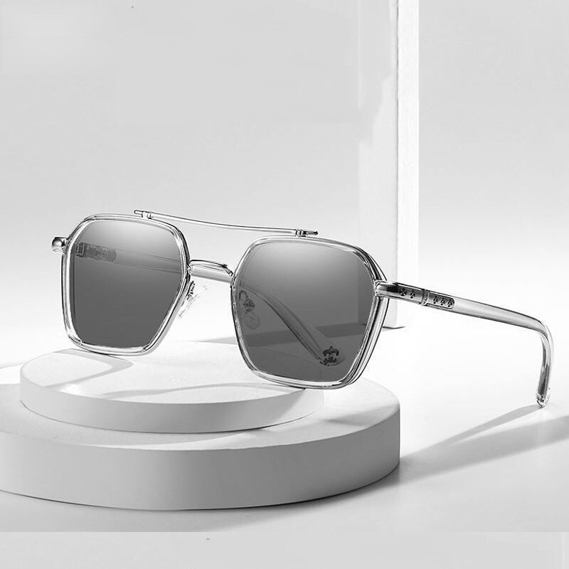 Retro chozilgan fotosuratlar Retro chozilgan fotosuratlar