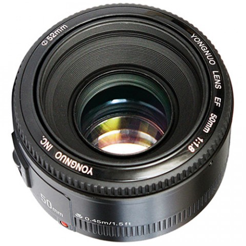 Yongnuo YN50mm f/1.8 AF/MF Standard Camera Lens - Black. 