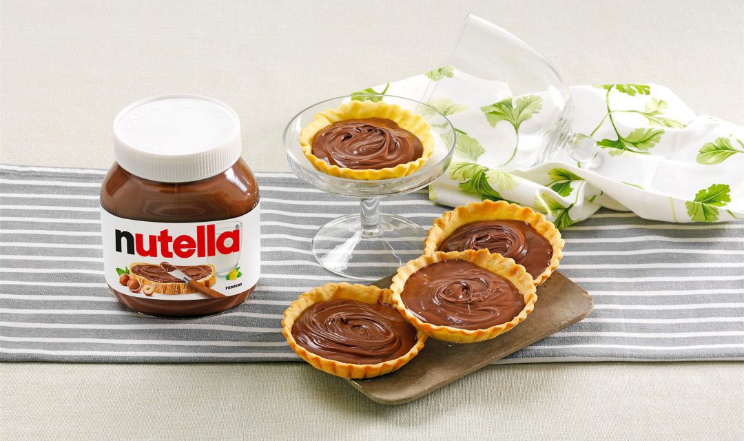 Nutella Chocolate Hazelnut Spread with Cocoa, 180g. 