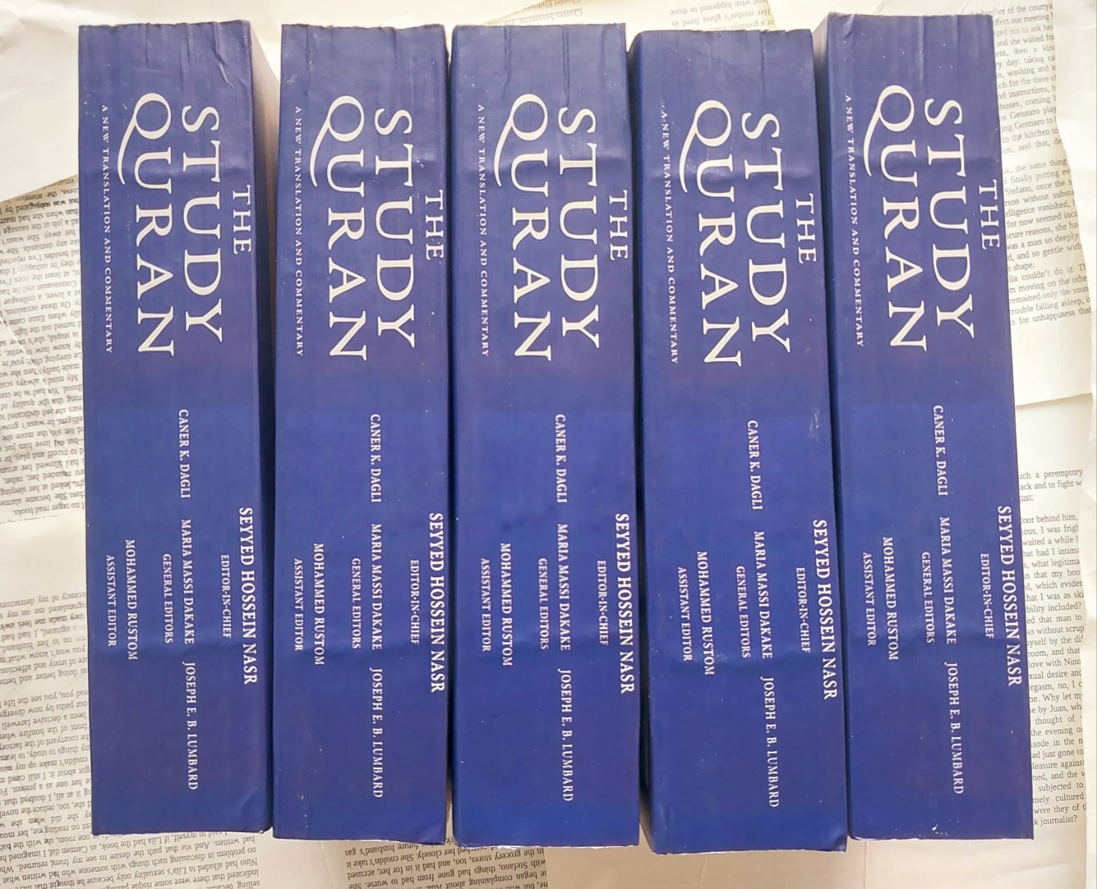 The Study Q'uran: A New Translation and Commentary - Paperback. 