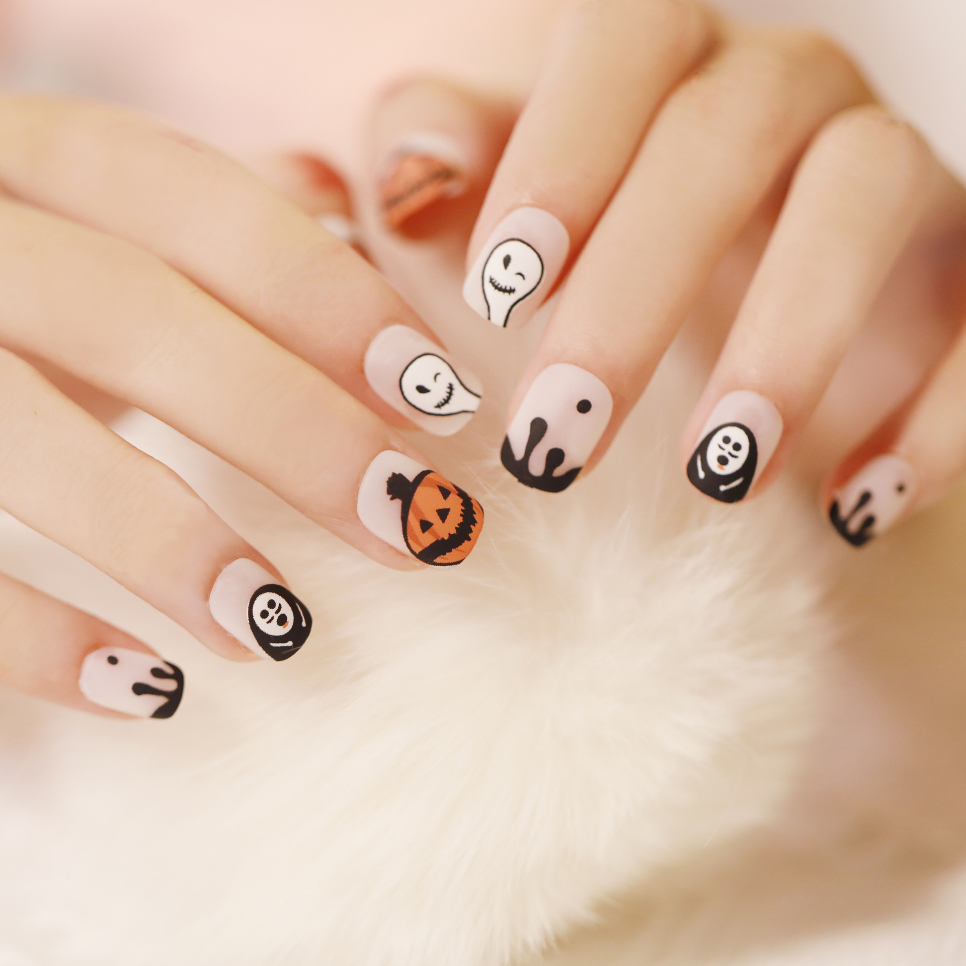 24Pcs Halloween Short Collection False Nails Wearing Artificial Press on Nail Tips Finished Ghost Pumpkin Weird Nails Art. 