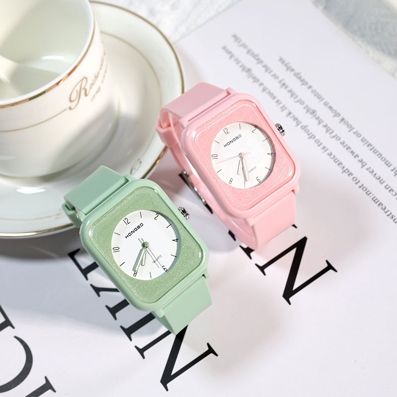 Factory direct HONGBO small square fashion and versatile quartz watch wholesale student analog exam watch. 