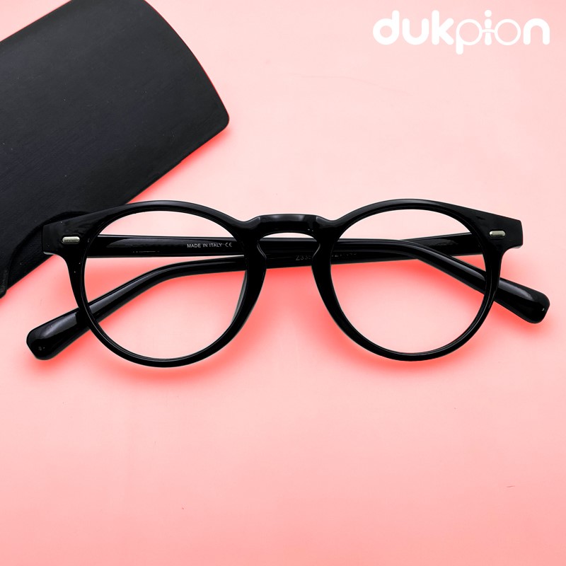 Plastic  Frame for Women. 
