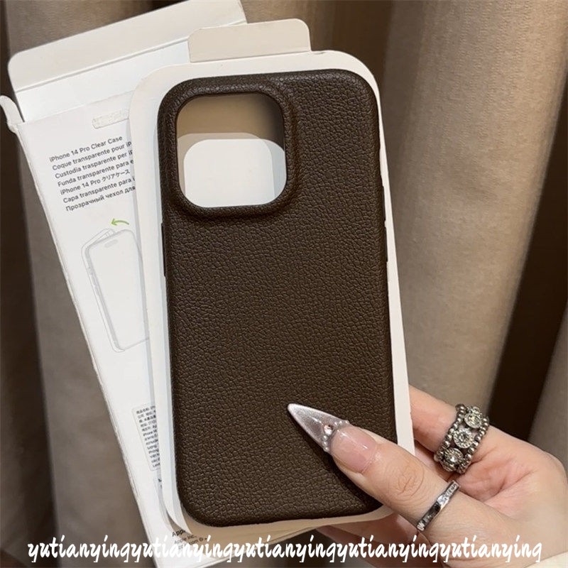 Luxury Lychee Leather Texture Skin Feel Case Compatible for IPhone 15 11 16 13 12 14 Pro Max 15 16 14 Plus 16 Pro 12Pro Max 16Pro 15Pro Trendy Solid Color Simple Maillard Soft Case. 