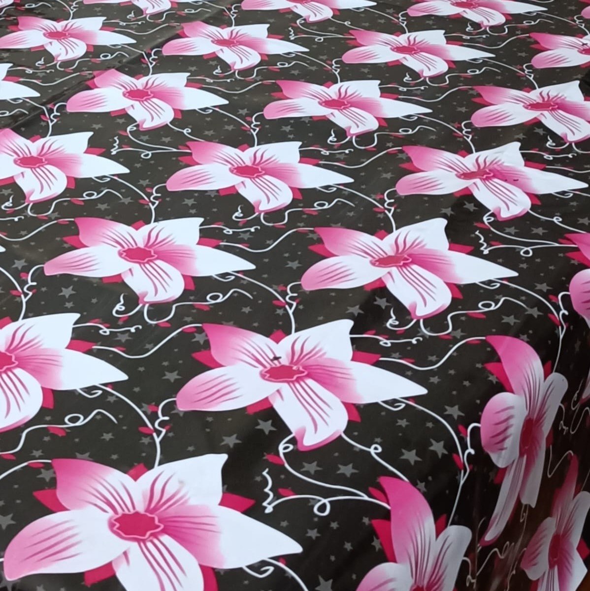 Waterproof Bed Cover 6/7 fit. full bed urin ptotector for baby -flower. 