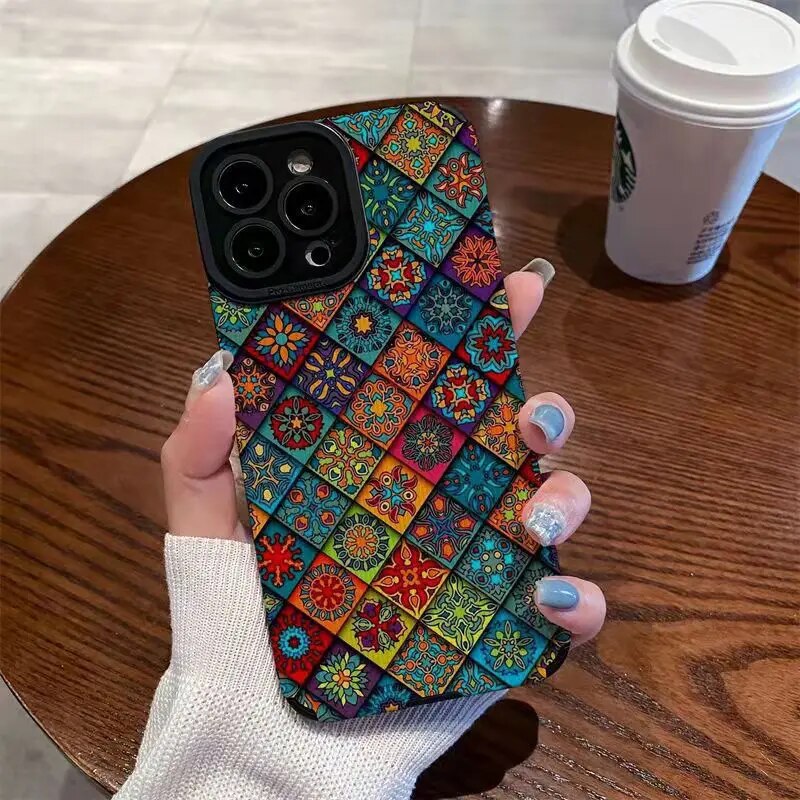 Colorful Diamond Lattice Totem Phone Case For iPhone 15 11 12 13 14 Pro Max 14plus X XR XS Max 7 8 Plus Shockproof Back Cover. 