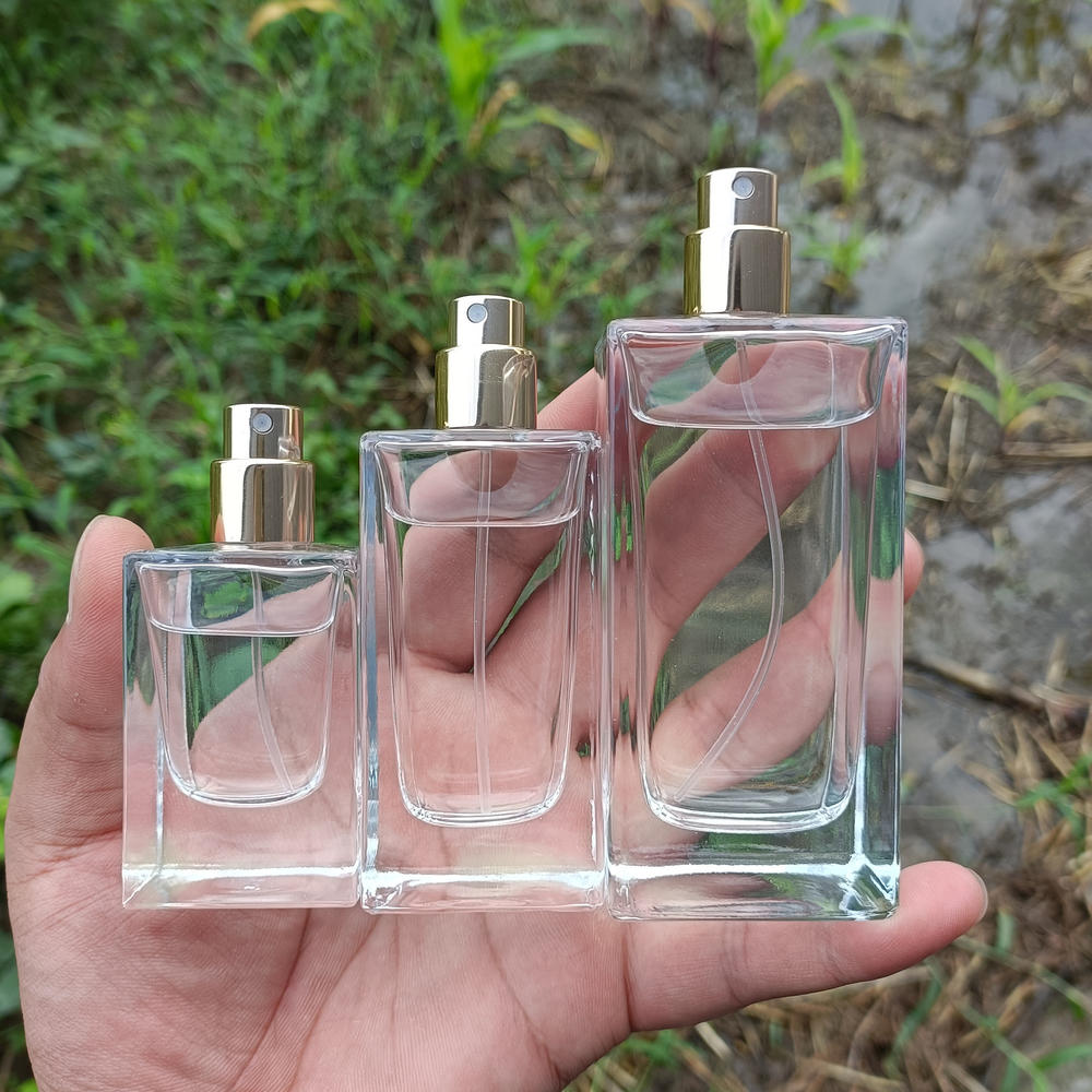 30ml Bottle 100ml Bottle Perfume Bottle
30ml Bottle
50ml Bottle
100ml Bottle
The Crystal White Material Is Bottled Separately
glass Bottle
Thick-bottomed Dispenser Bottles
snap-top Bottle
High-end Spray Bottle
wooden Lid Perfume Bottle. 