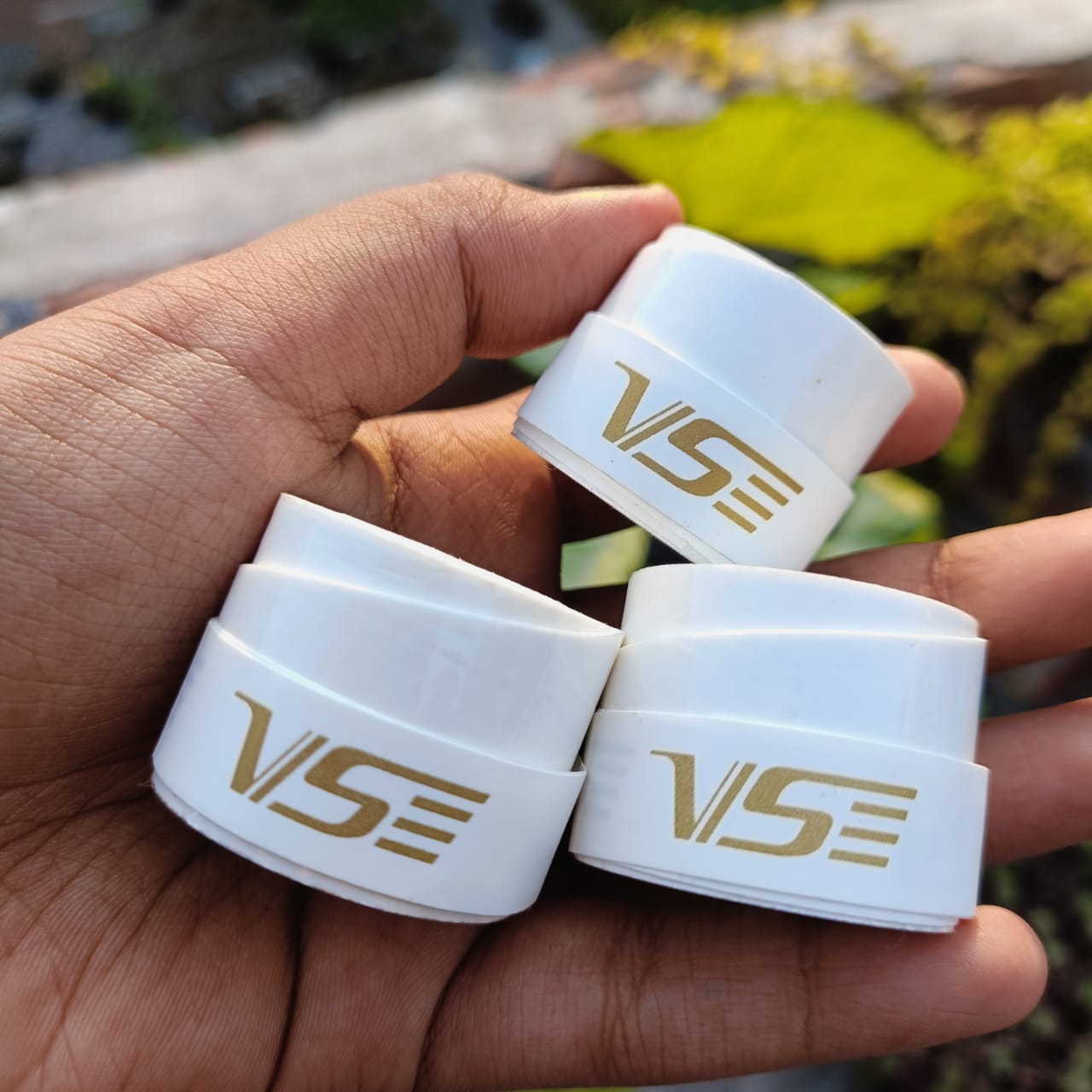 VS Badminton Grip White (1 Piece). 