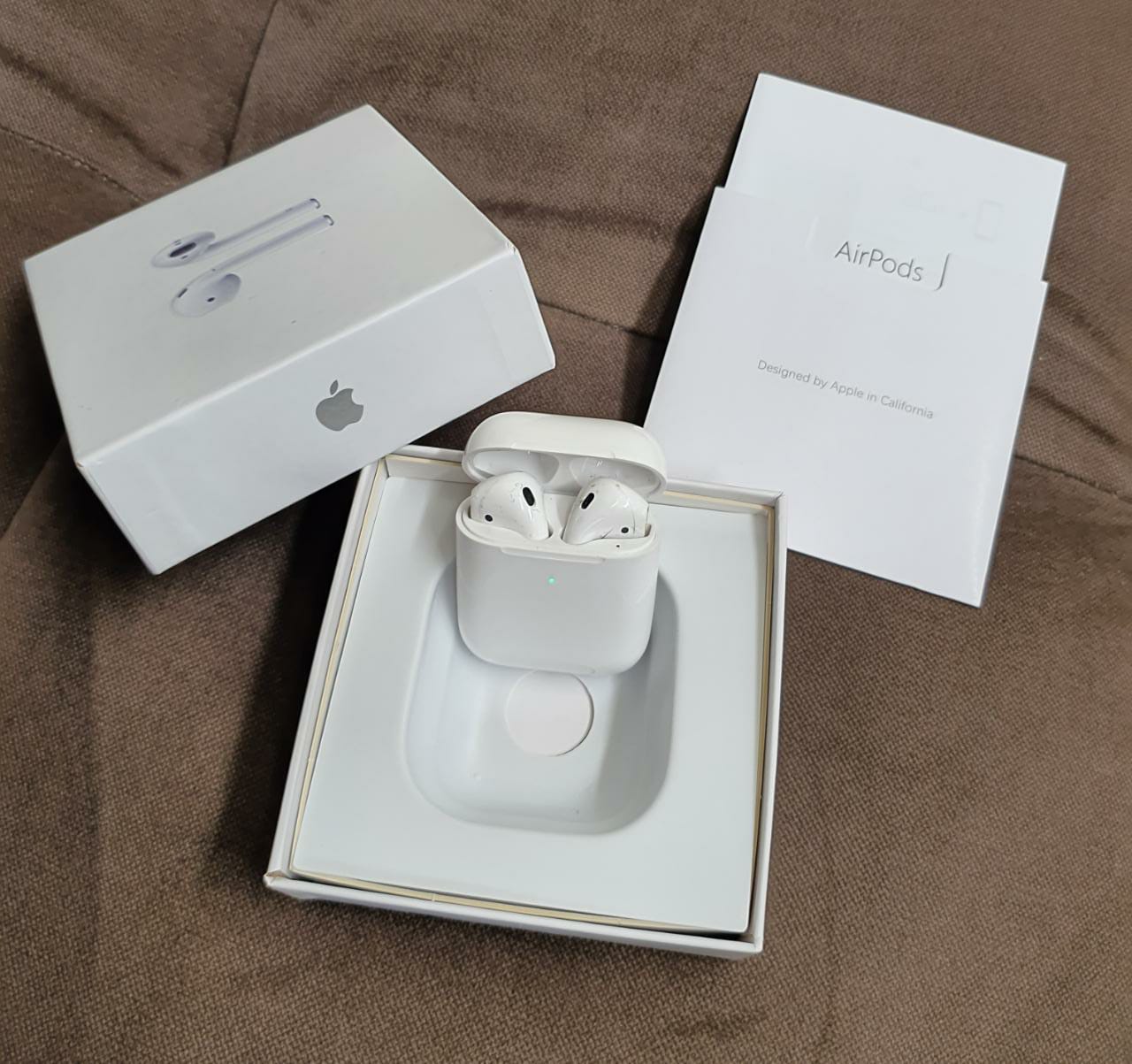 AirPods (2nd generation) For Iphone 12 Pro Max. 
