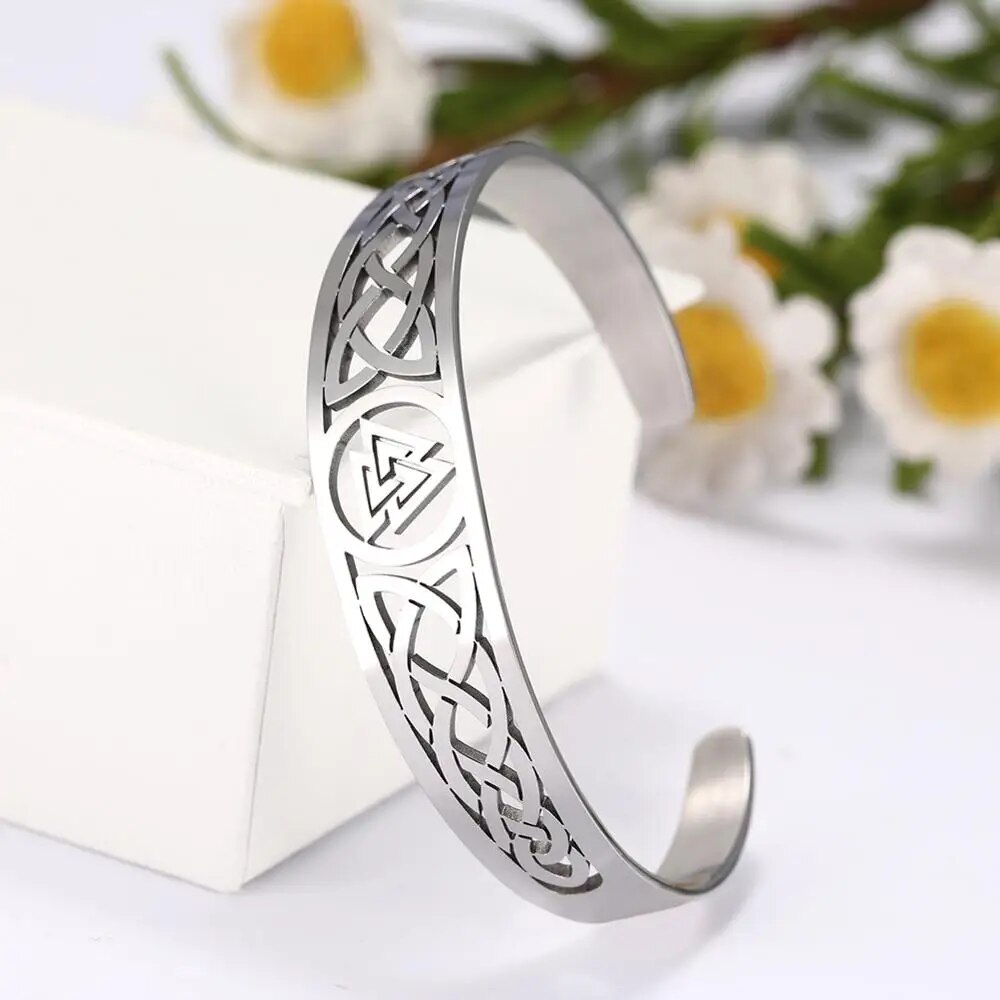 【3C VictoryEagle】Stainless Nordic Triskelion Gothic Irish Adjustable Cuff. 