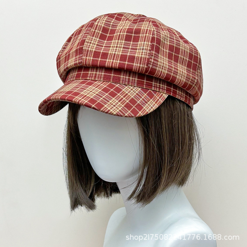 New explosive mikko kitten retro beret girl show face cute and versatile checked octagonal hat. 