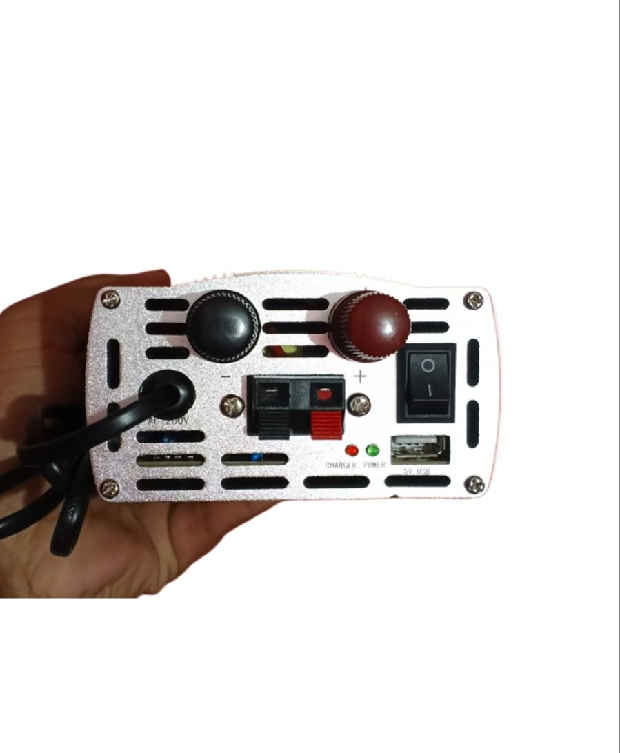 Jongfa 2000W Solar Inverter (4 in 1) 12V DC to 220V AC with IPS function + 20A Battery Charger + USB. 