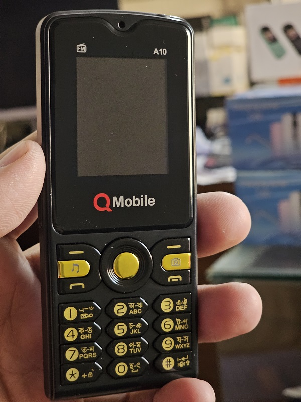 QMobile A10 Feature Phone. 