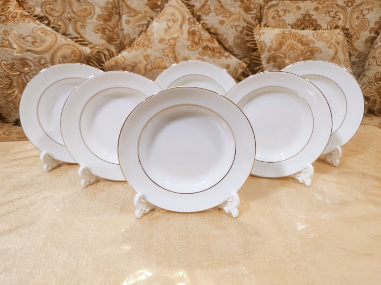 White With Golden Line Half Plate Set 7 Inch 6 Pcs Set. Porcelain Deep Cook Plate Set 7 Inch , Ceramic Sauce Plate , Cake Plate Or Salad Plate Set.. 