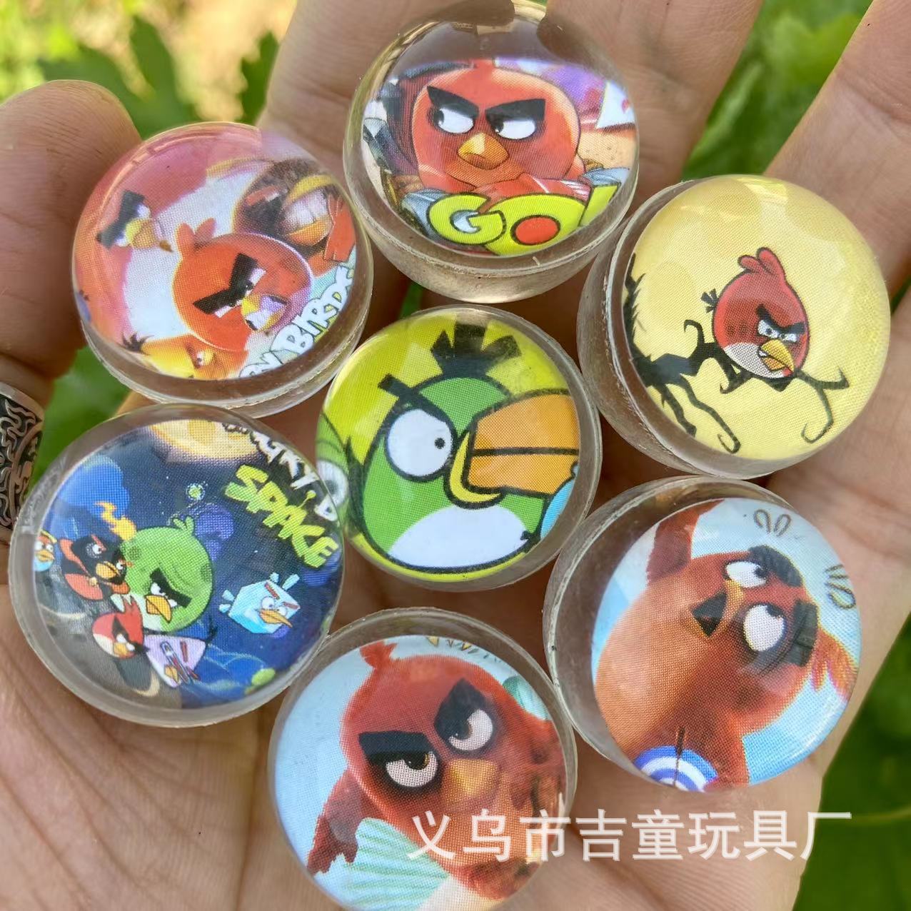 bouncy balls, children's toys, dragon balls, No. 32 cartoon bouncing balls, rubber glow-in-the-dark bouncing balls, paper card balls. 