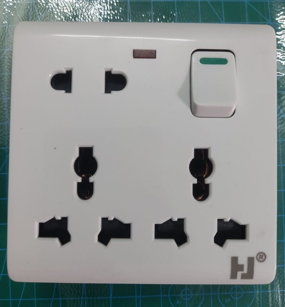 8 Pin Multi Socket Multi Function Universal Wall Switch Socket. 
