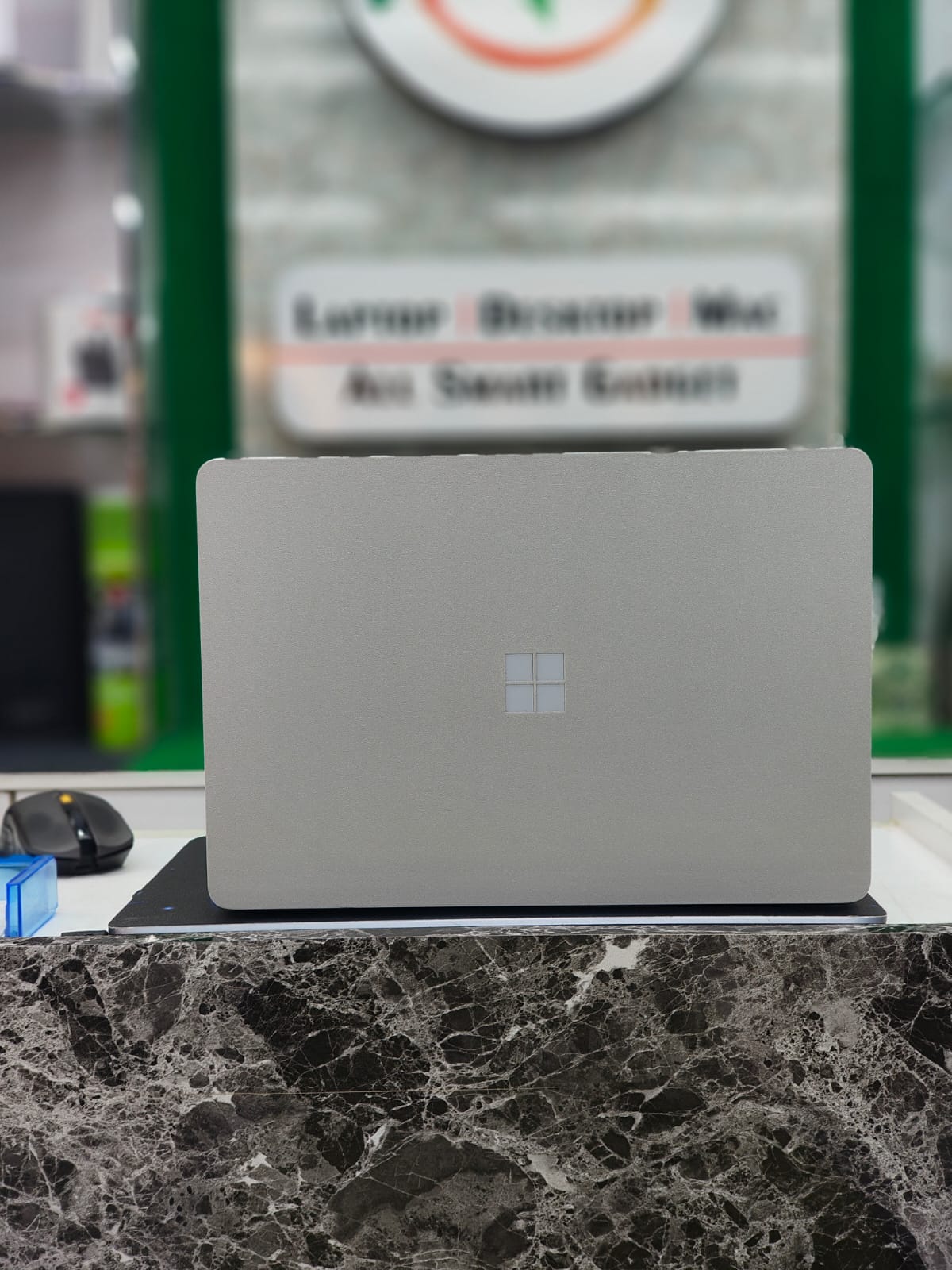 Microsoft Surface SE, Intel Celeron, 11.6" HD Display-8GB Ram, 128GB SSD White Used Laptop
